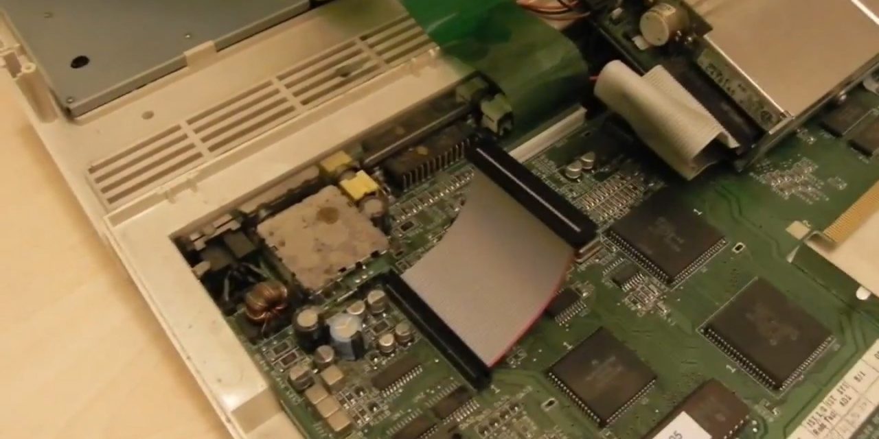 Amiga 600 HD i HxC2001